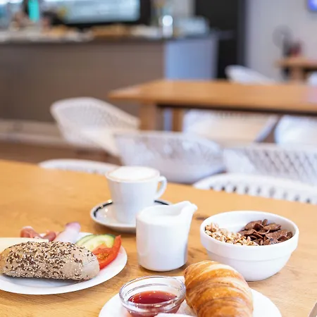 Planet Blue - Adults Only 16 Years Szálloda 3*